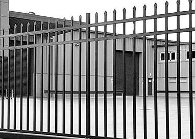 Powder Coated Black Wrought Iron Fencing 5 Feet High Spear