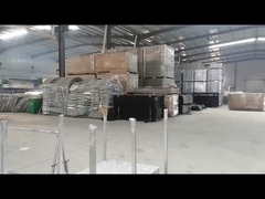 Ganado el panel, cerca temporal y valla de seguridad